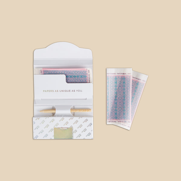 Farblich bedruckte Rolling Papers mit City Palace Teal Aufdruck - 15 Blättchen im Queensize-Format. (Bild:Auriey)